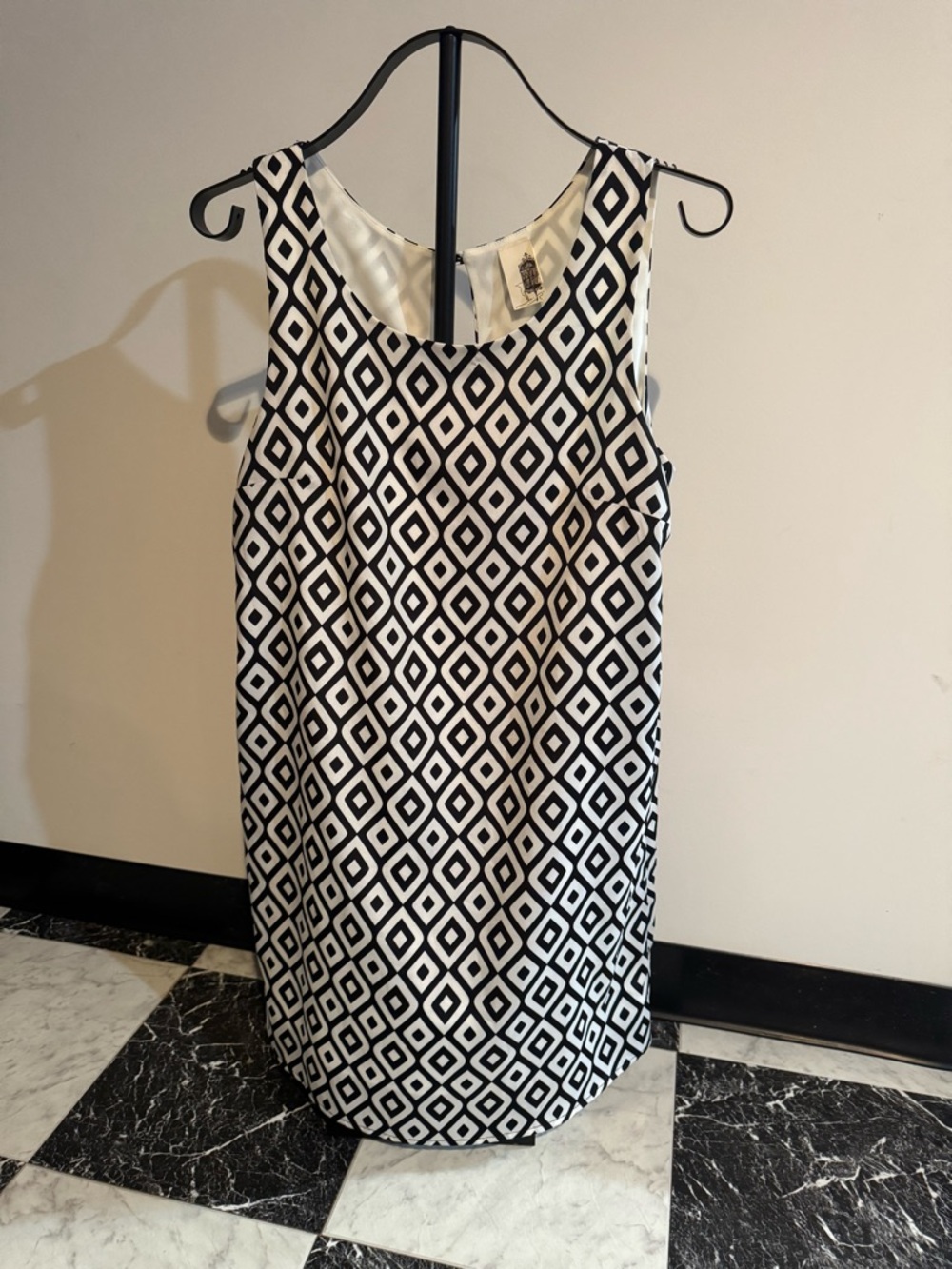 Francesca's Black/White Geometric Shift Dress Medium Made in USA Minimalist Chic